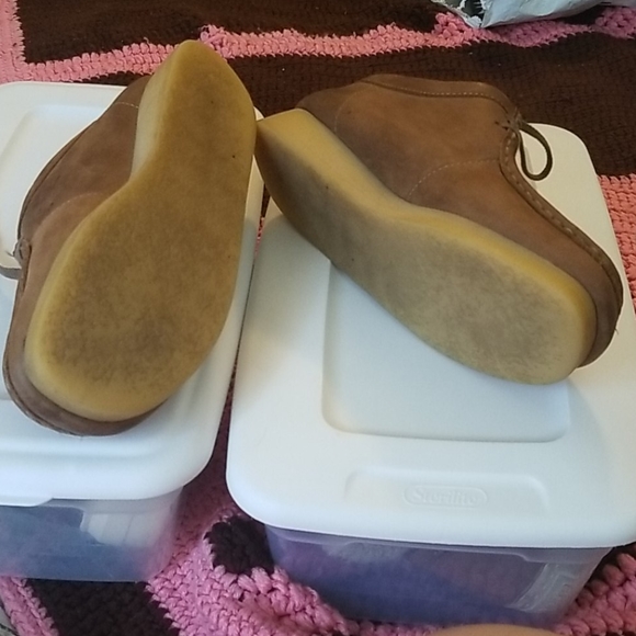 Clark's shoes - Picture 3 of 4